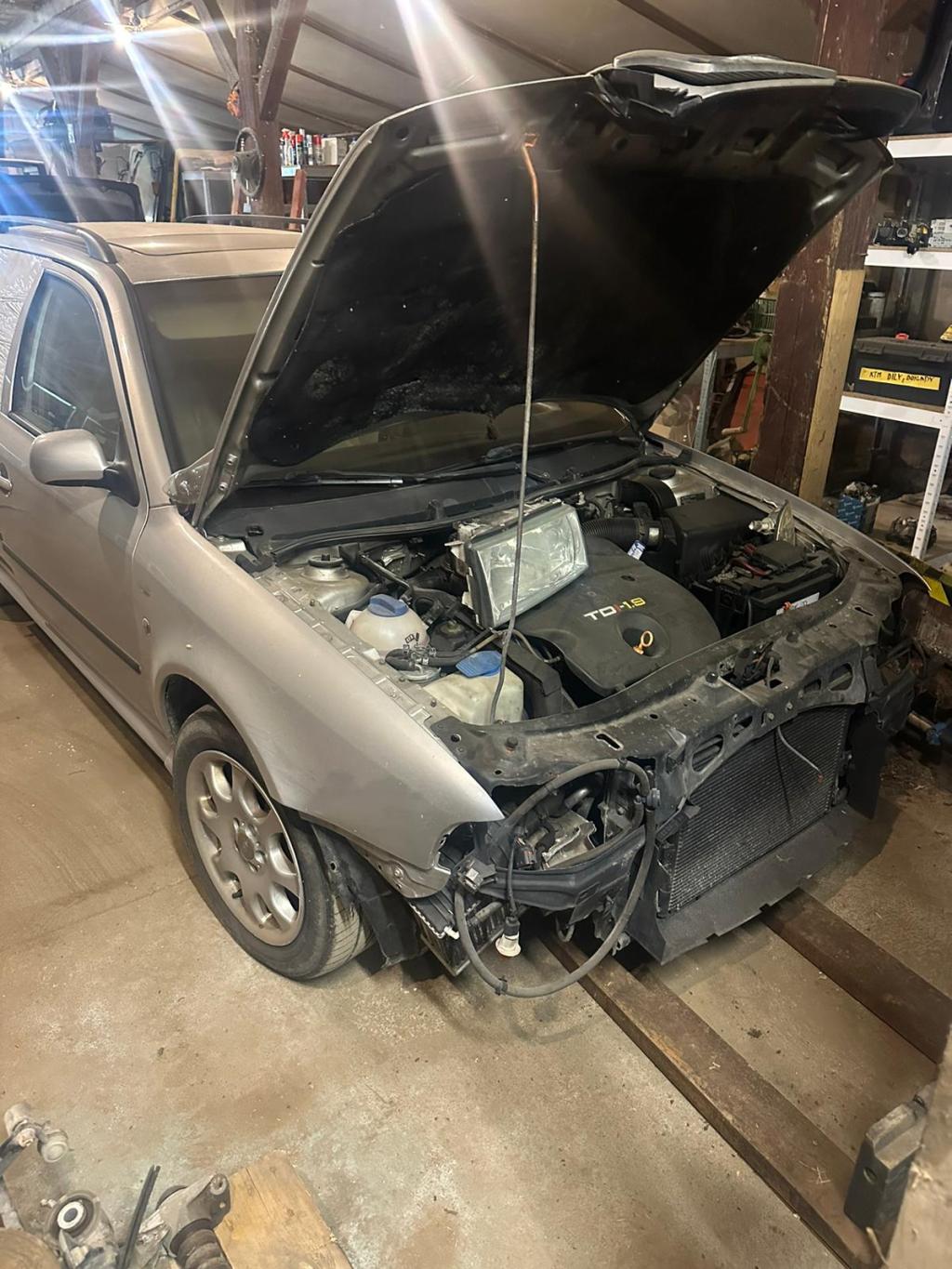Auto na náhradní díly Octavia 1 combi 1.9 tdi LK – prodej