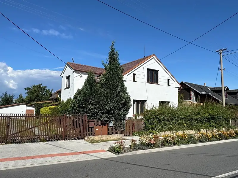 Prodej rodinného domu 320 m², pozemek 400 m² · Přerovecká, Opava – Suché Lazce
